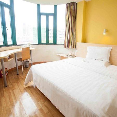 7 Days Inn Wuhan Exterior photo